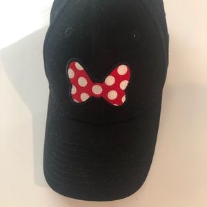 Minnie Mouse bow baseball hat